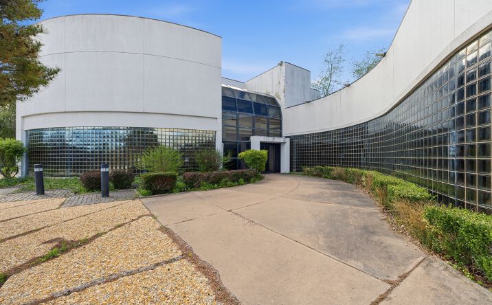 Pictures of Office property located at 10196 Springfield Pike, Cincinnati, OH 45215 for sales - image #1
