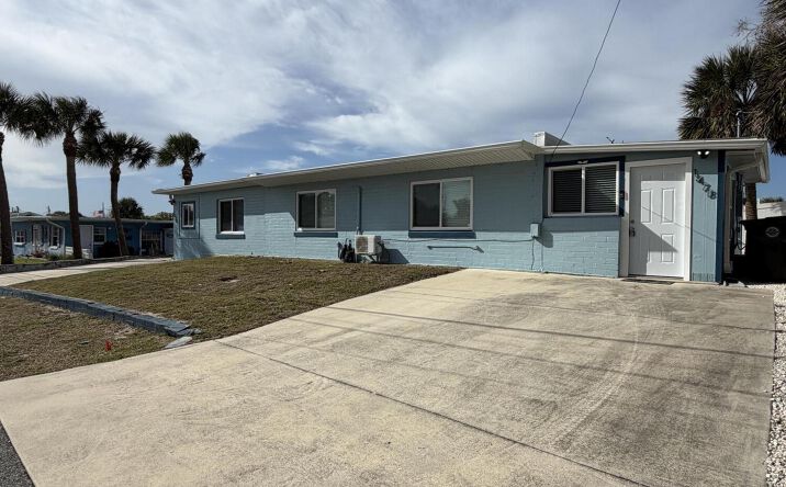 Pictures of Multifamily, Land property located at 147 Lindley Road A & B, Daytona Beach, FL 32118 for sales - image #1
