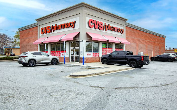 Pictures of Retail property located at 1302 Highway 72/221 East, Greenwood, SC 29649 for sales - image #1