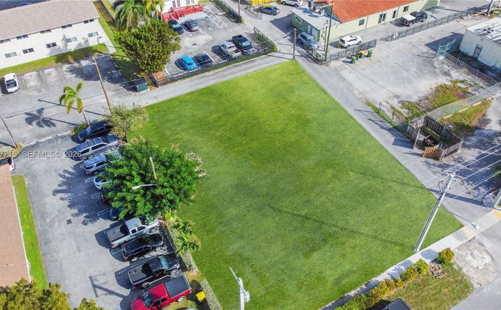 Pictures of Land property located at 31 NW 4th St, Homestead, FL 33030 for sales - image #1