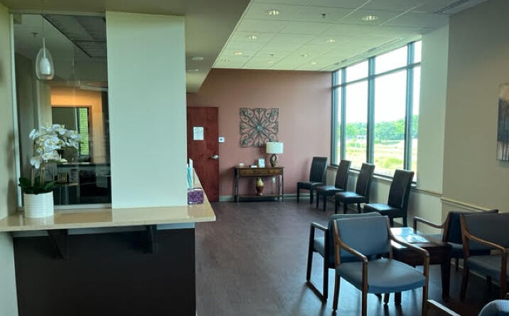 Pictures of Office property located at 1608 Williams Dr, Murfreesboro, TN 37129 for sales - image #1