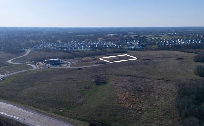 Pictures of Retail property located at The Pointe Boulevard, Shelbyville, KY 40065 for sales - image #1