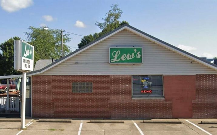 Pictures of Retail property located at 3238 LINCOLN WAY E, MASSILLON, OH 44646-3773 for sales - image #1