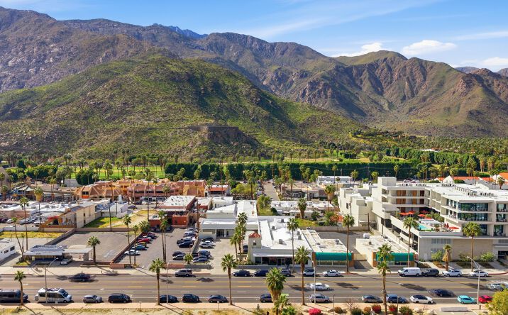 Pictures of Retail property located at 383 N Indian Canyon Dr, Palm Springs, CA 92262 for sales - image #1