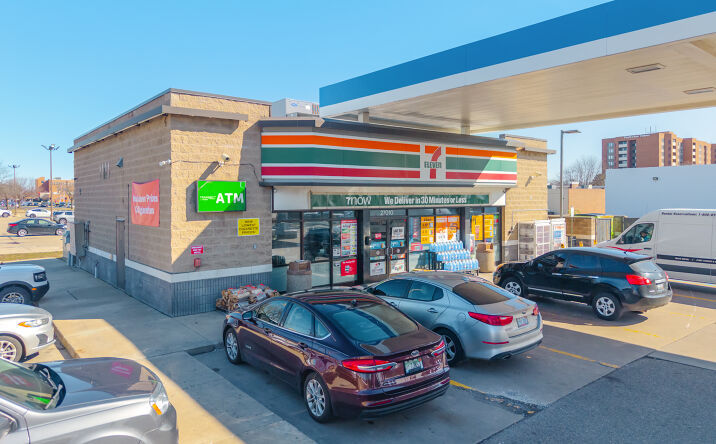 Pictures of Retail property located at 27010 Dequindre Road, Warren, MI 48092 for sales - image #1