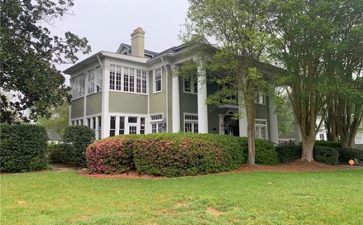 Pictures of Multifamily, Office, Mixed Use property located at 2036 Jackson Street, Alexandria, LA 71301 for sales - image #1