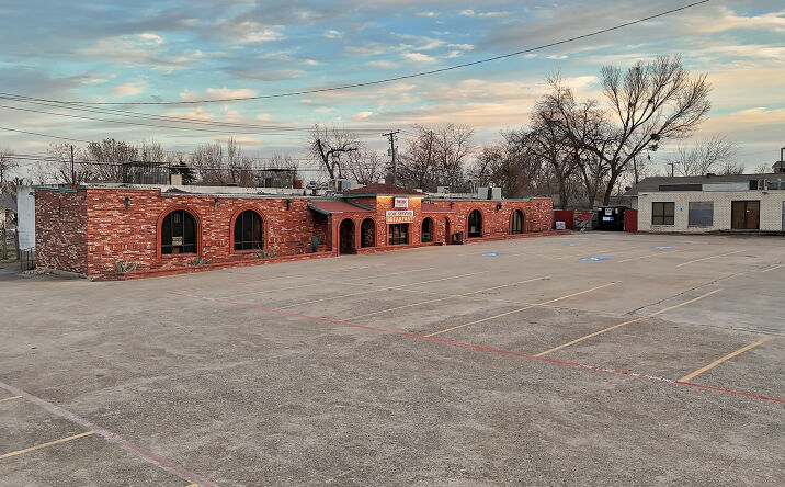 Pictures of Retail property located at 3233 Hemphill St, Fort Worth, TX 76110 for sales - image #1