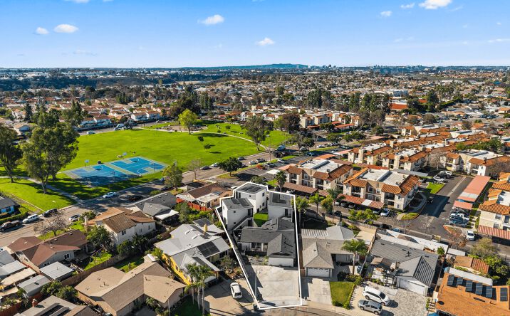 Pictures of Multifamily property located at 8353 Ivory Coast Dr, San Diego, CA 92126 for sales - image #1
