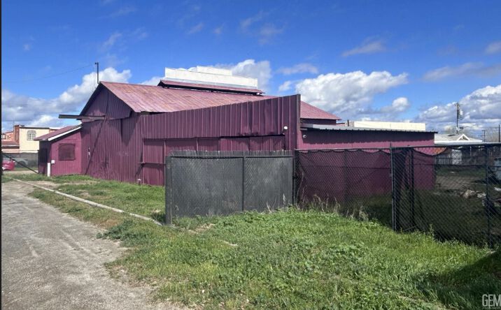Pictures of Mixed Use property located at 704 Merced St, Maricopa, CA 93252 for sales - image #1