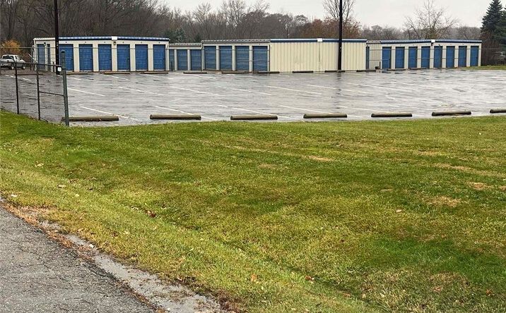 Pictures of Self Storage property located at 5800 FULTON DR NW, CANTON, OH 44718-1751 for sales - image #1