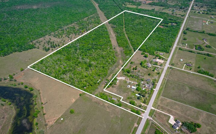 Pictures of Land property located at 2932 West Farm to Market 1462, Rosharon, TX 77583 for sales - image #1