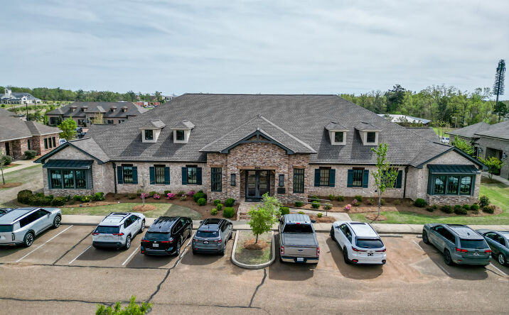 Pictures of Office property located at 306 ENTERPRISE DR, OXFORD, MS 38655-2762 for sales - image #1