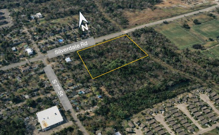Pictures of Retail, Land property located at 1151 Silverdale Street, Conroe, TX 77301 for sales - image #1
