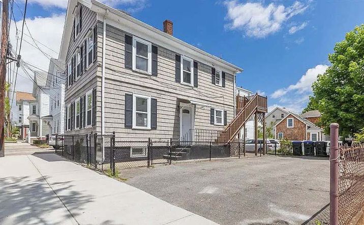 Pictures of Multifamily property located at 205 Ives St, Providence, RI 02906 for sales - image #1