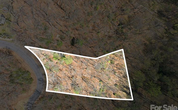 Pictures of Land property located at 000 Signature Row Boulevard #10, Waynesville, NC 28785 for sales - image #1