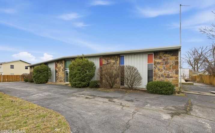 Pictures of Retail, Office property located at 2926 Junge Boulevard, Joplin, MO 64801 for sales - image #1