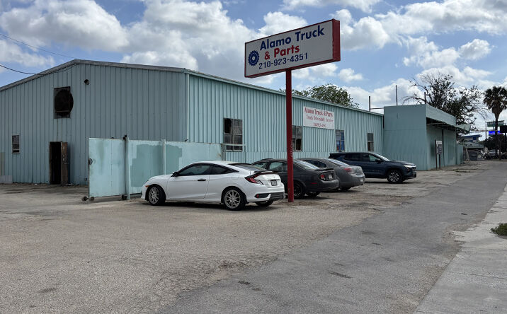 Pictures of Industrial property located at 3507 SW Military, San Antonio, TX 78211 for sales - image #1
