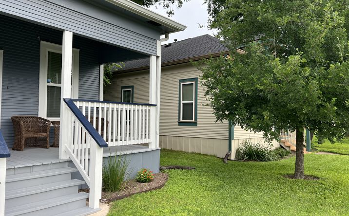 Pictures of Hospitality, Mixed Use, Office, Retail, Special Purpose property located at 312 W 3rd St, Taylor, TX 76574 for sales - image #1