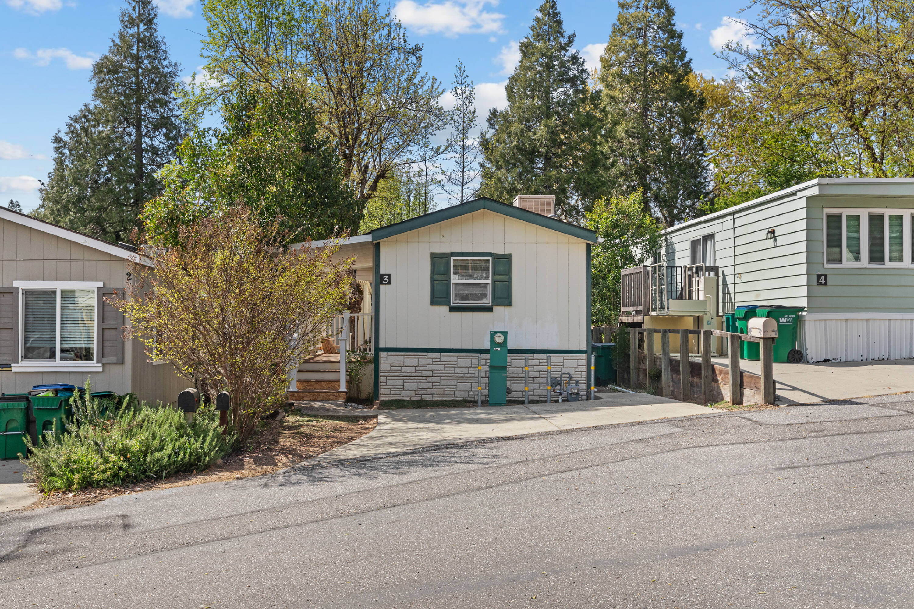 639 Whiting St, Grass Valley, CA 95945