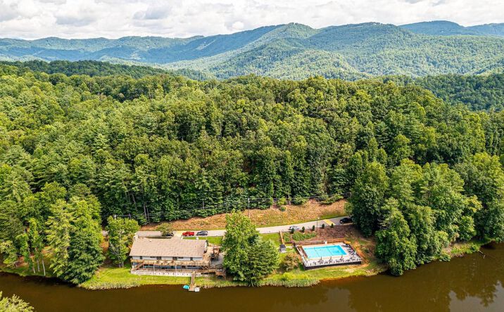 Pictures of Land property located at Powder Horn Estates Dr, Deep Gap, NC 28618 for sales - image #1