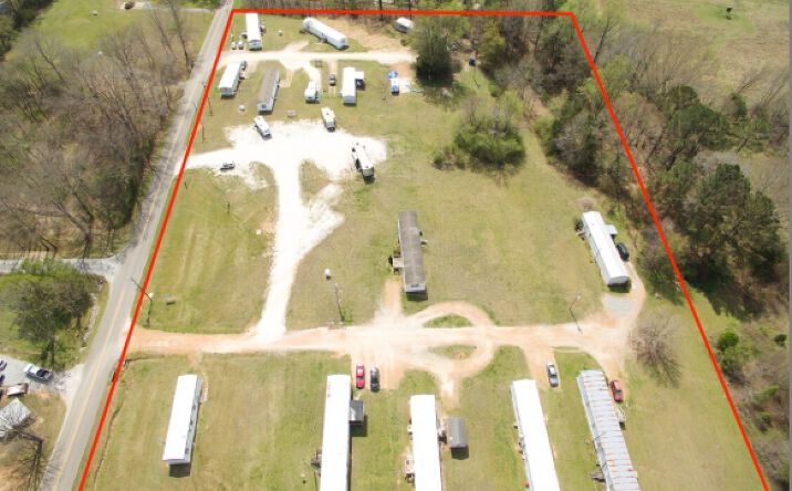 Pictures of Mobile Home Park, Multifamily property located at 190 Nobles Rd, Paris, TN 38242 for sales - image #1