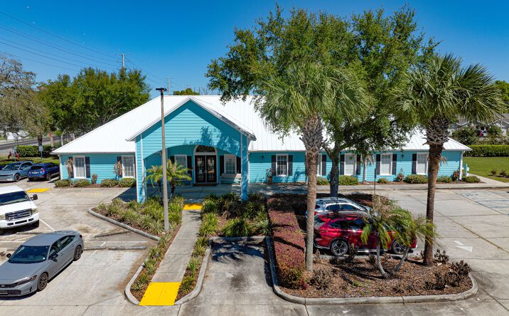 Pictures of Office, Retail property located at 6712 Dairy Rd, Zephyrhills, FL 33542 for sales - image #1