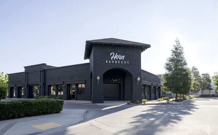 Pictures of Retail property located at 4020 N. Cedar Avenue, Fresno, CA 93726 for sales - image #1
