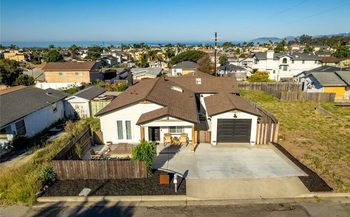 Pictures of Multifamily property located at 363 N 5th St, Grover Beach, CA 93433 for sales - image #1