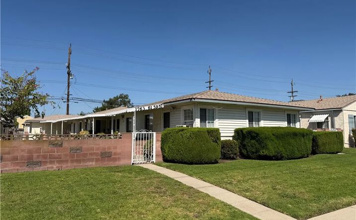 Pictures of Multifamily property located at 1757 N Hollywood, Burbank, CA 91505 for sales - image #1