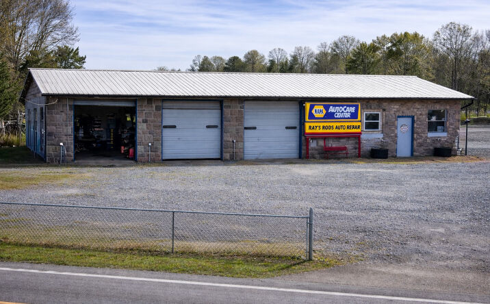 Pictures of Business for Sale, Industrial property located at 11122 TN-58, Decatur, TN 37322 for sales - image #1