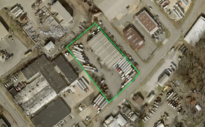 Pictures of Industrial property located at 3251 Robinson Cir, Charlotte, NC 28206 for sales - image #1