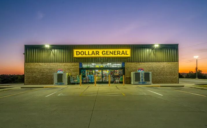 Pictures of Retail property located at 4401 Bienville Blvd, Ocean Springs, MS 39564 for sales - image #1