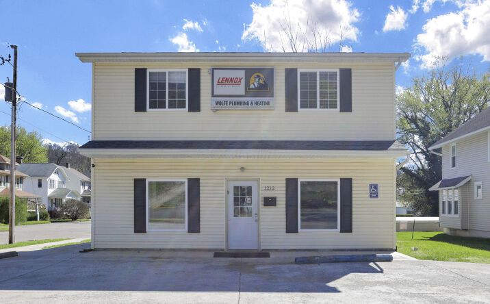 Pictures of Mixed Use property located at 1212 N Columbus Street, Lancaster, OH 43130 for sales - image #1