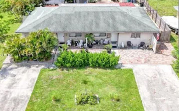 Pictures of Multifamily property located at 712 SE 8th St, Cape Coral, FL 33990 for sales - image #1