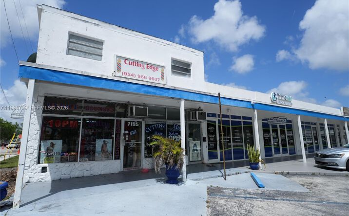Pictures of Mixed Use property located at 7193-7195 Pembroke Rd, Pembroke Pines, FL 33023 for sales - image #1