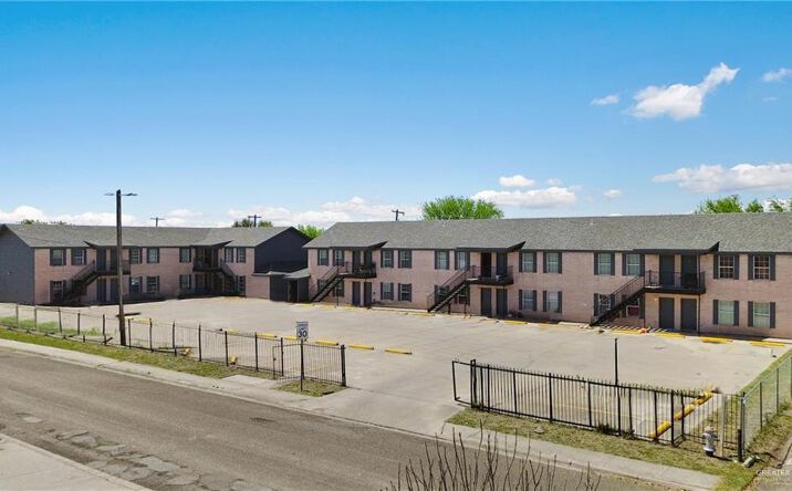 Pictures of Multifamily property located at 303 Gastel Circle, Edinburg, TX 78539 for sales - image #1