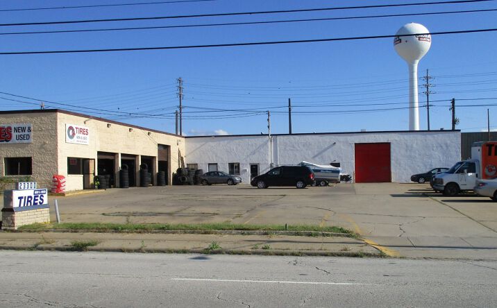 Pictures of Industrial property located at 23300 Lakeland Blvd, Euclid, OH 44132 for comps - image #1