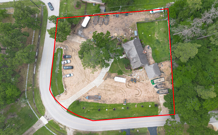 Pictures of Mixed Use, Office, Special Purpose property located at 30207 E Geneva Dr, Spring, TX 77386 for sales - image #1
