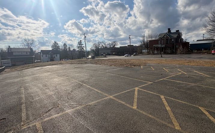 Pictures of Land property located at 196 W Main St, Uniontown, PA 15401 for sales - image #1