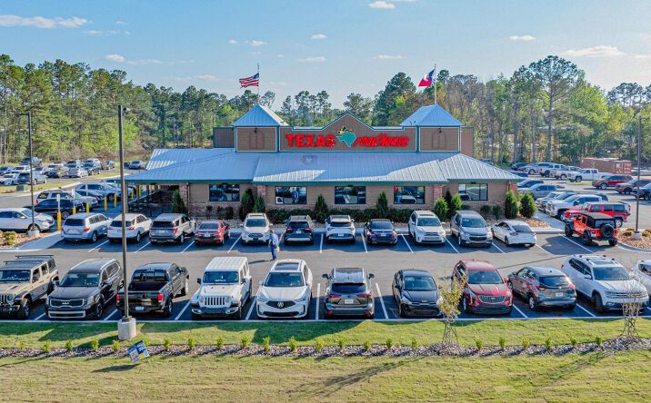 Pictures of Retail property located at 1508 Boone St, Kingsland, GA 31548 for sales - image #1