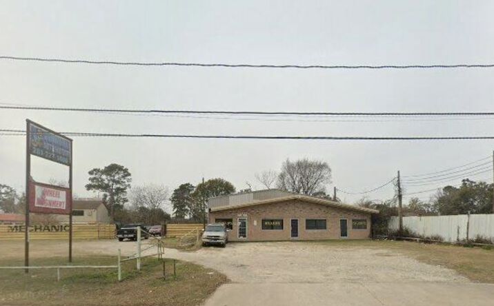 Pictures of Mixed Use property located at 12509 Eastex Fwy, Houston, TX 77039 for sales - image #1