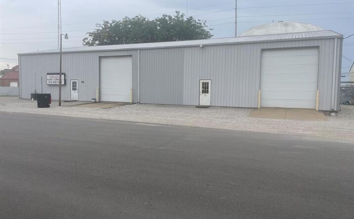 Pictures of Mixed Use, Office property located at 214 W. Second street Mount, Mount Vernon, IN 47620 for sales - image #1