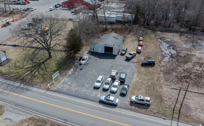Pictures of Industrial, Retail property located at 960 Norwich Rd, Plainfield, CT 06374 for sales - image #1
