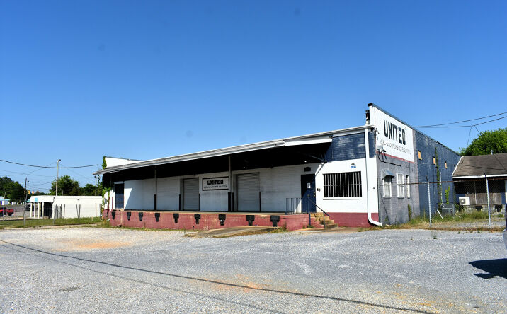Pictures of Office, Industrial property located at 3045 Mobile Hwy, Montgomery, AL 36108 for sales - image #1