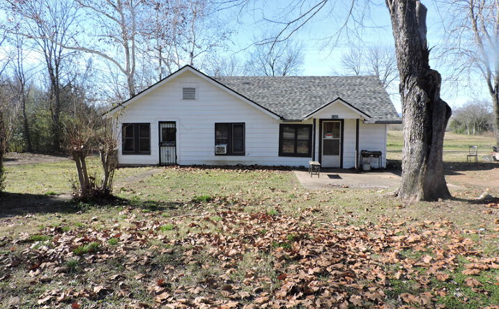 Pictures of Multifamily, Land property located at 1342 + 1346 North, Waldron, AR 72958 for sales - image #1