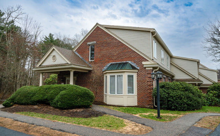 Pictures of Office property located at 51 Mill St, Hanover, MA 02339 for sales - image #1