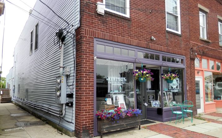 Pictures of Retail, Multifamily, Mixed Use, Land property located at 215 High St, Fairport Harbor, OH 44077 for comps - image #1
