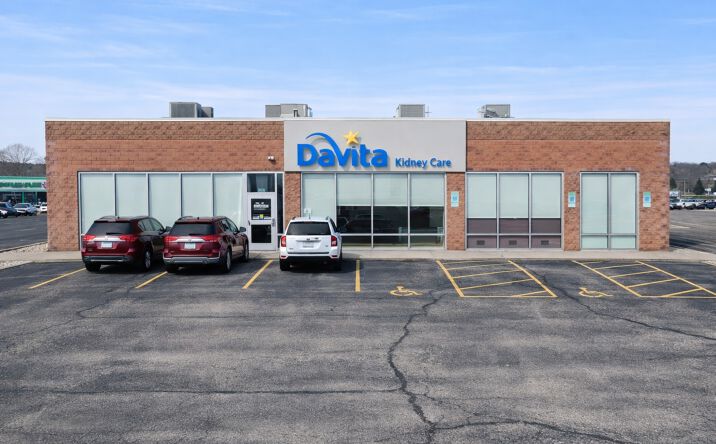 Pictures of Office, Retail property located at 1808 S West Ave, Freeport, IL 61032 for sales - image #1