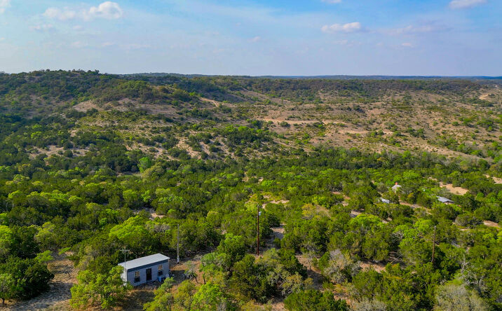 Pictures of Land property located at 218 Saddle Wood Trail, Comfort, TX 78013 for sales - image #1