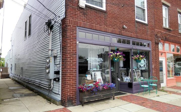 Pictures of Retail property located at 215 W High St, Painesville, OH 44077 for comps - image #1